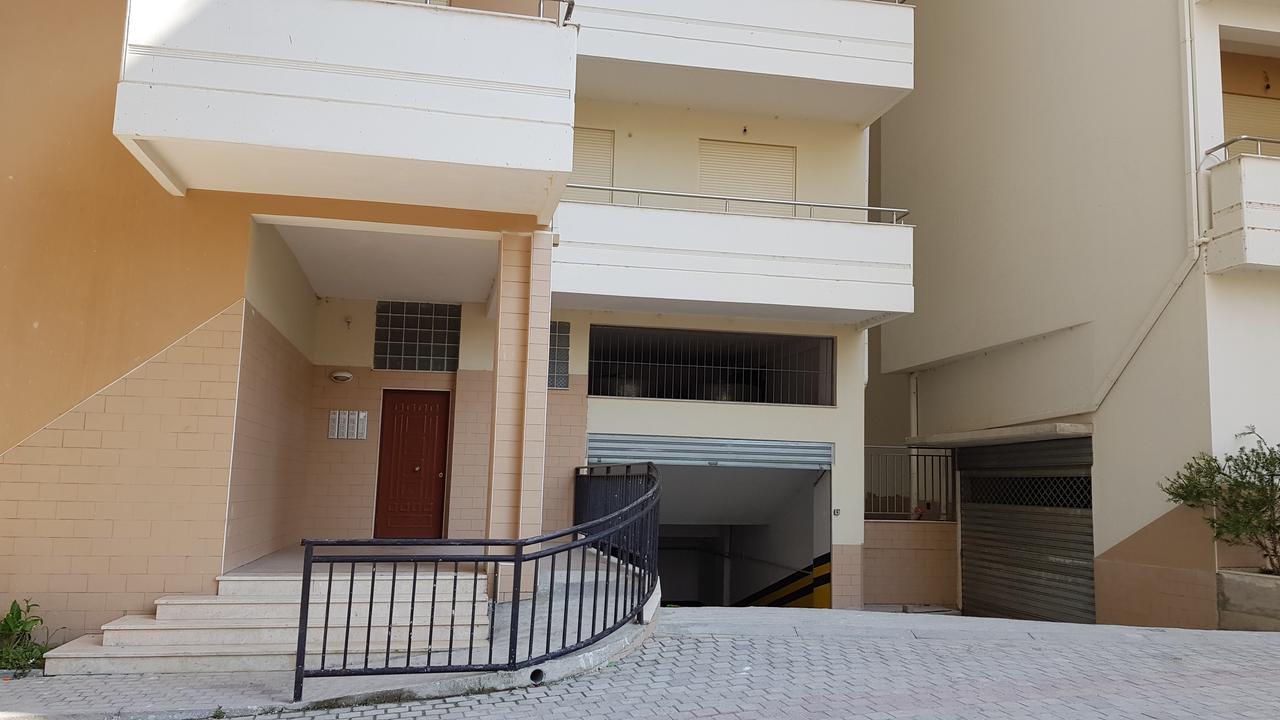 Apartment Giallo *