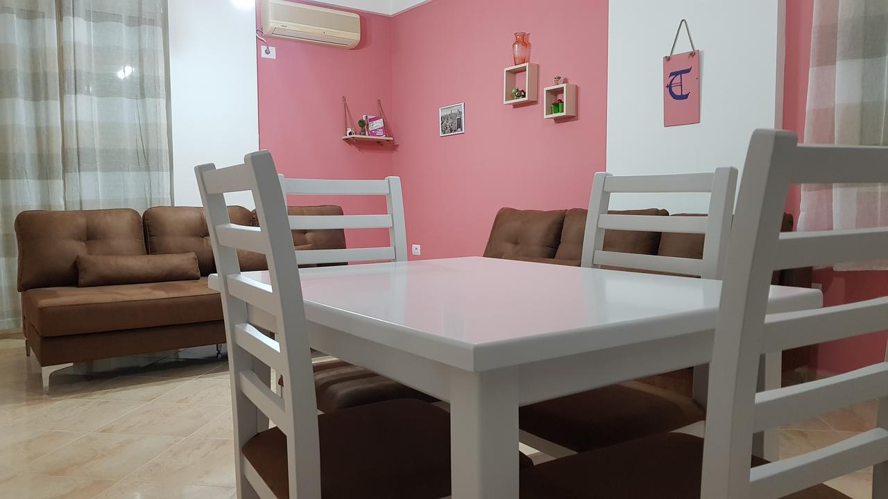 Apartment Giallo *