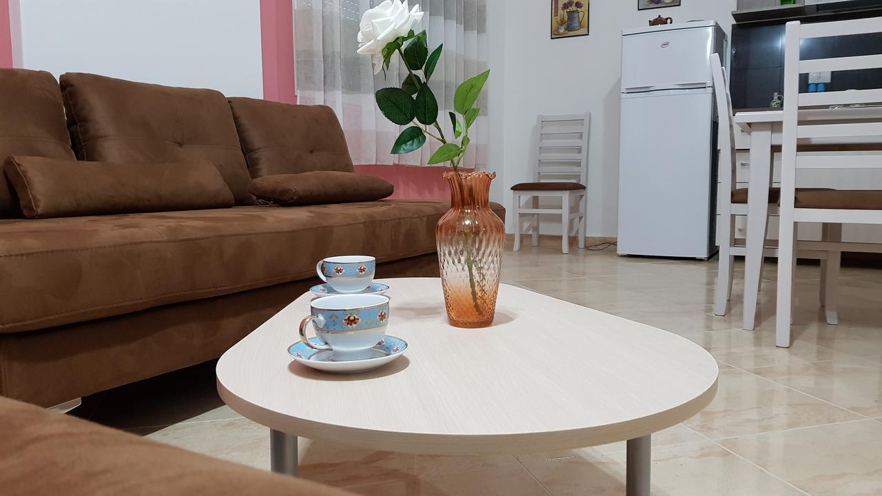 Apartment Giallo